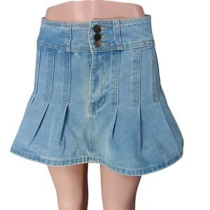 MOIST Collection Denim Mini Skirt Pleated Size 7/8 Light Blue 87% Cotton